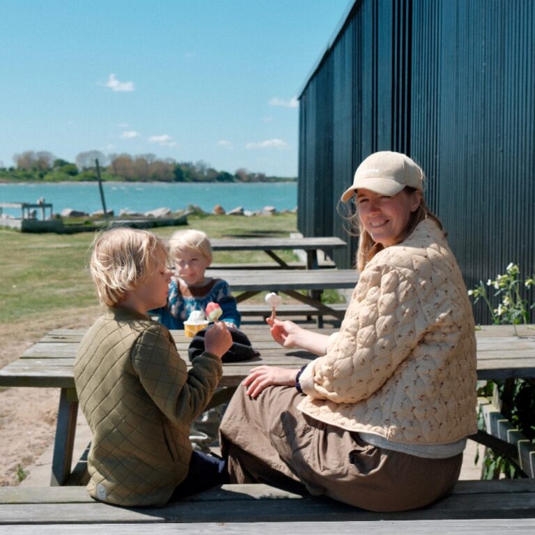 ENDELAVE En Familieguide Fuld Af Vilde Kaniner Naturspots Mm ENDELAVE En Familieguide Fuld Af Vilde Kaniner Naturspots Mm