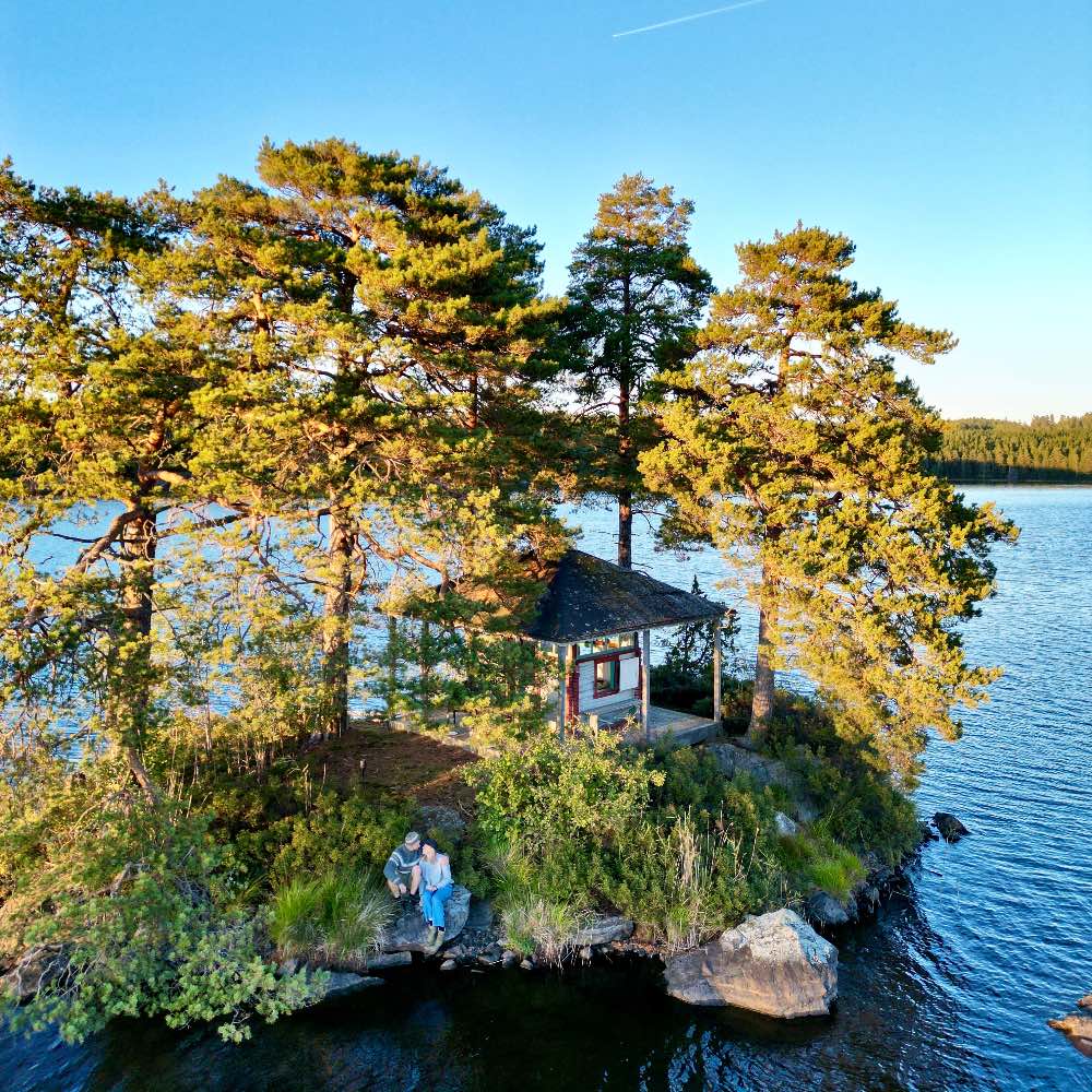 Ramoa overnatning på miniø i Småland